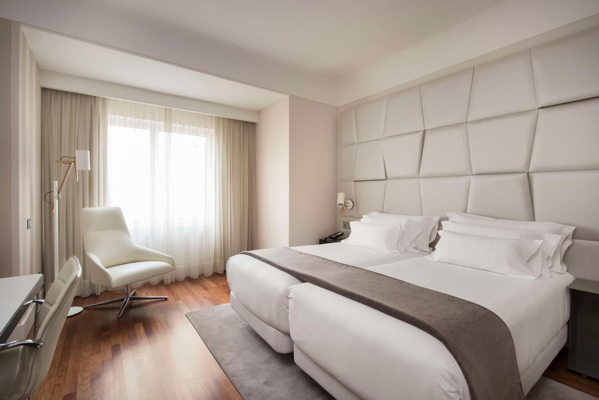 Nh Collection Madrid Colon Hotell Eksteriør bilde
